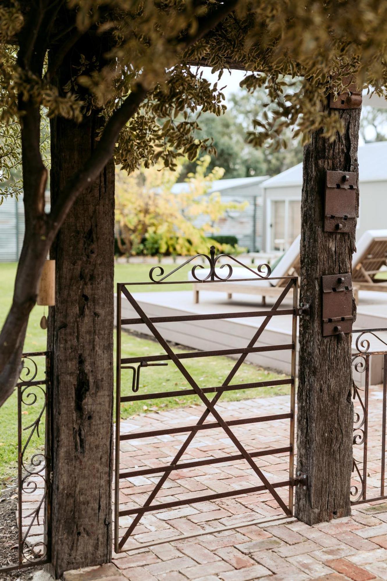 Sultana - Maximalist Accommodation Mclaren Vale Ngoại thất bức ảnh